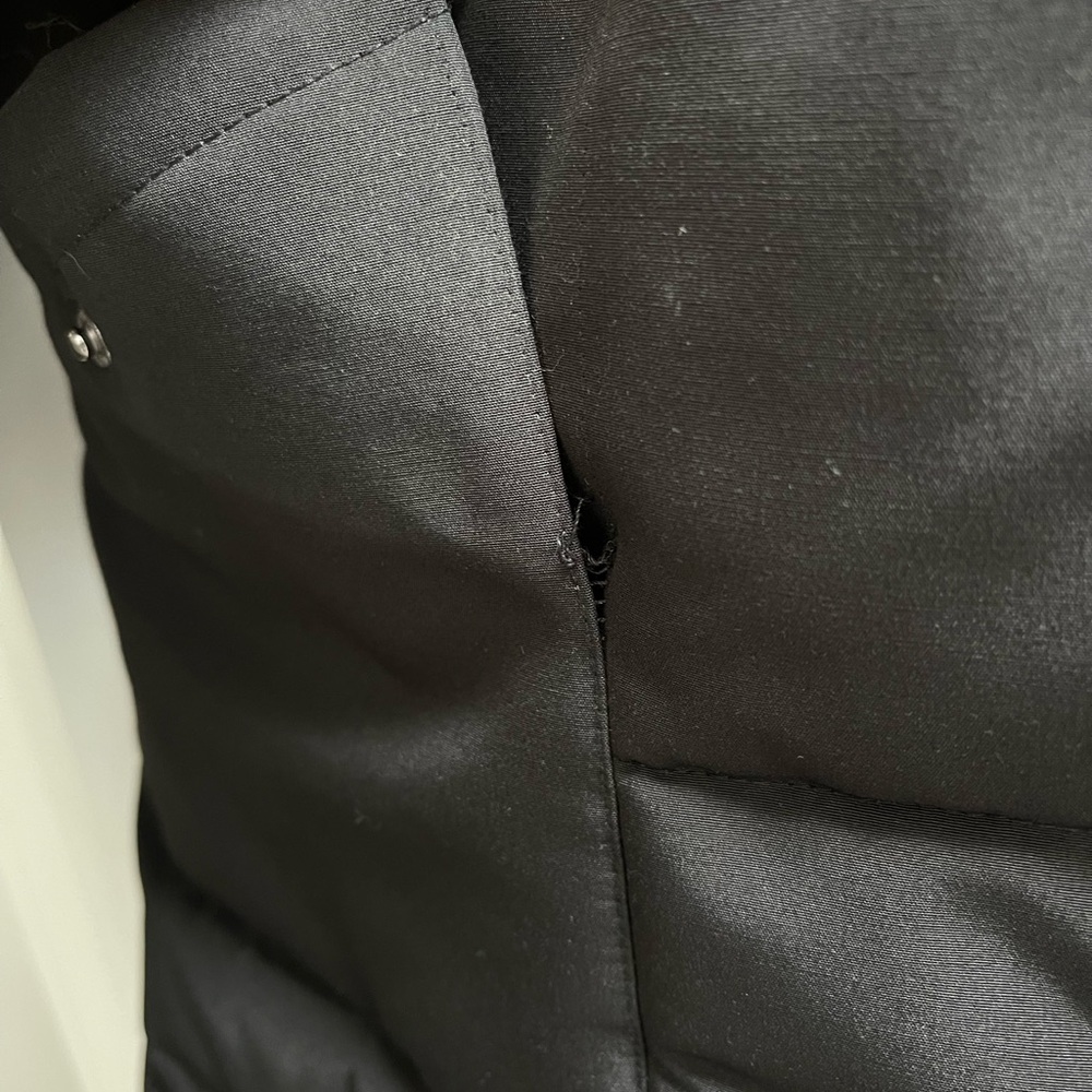 Black Puffer Coat with Detachable HoodFur Trim LIKE NEW Water/Wind Resistant - Picture 10 of 16